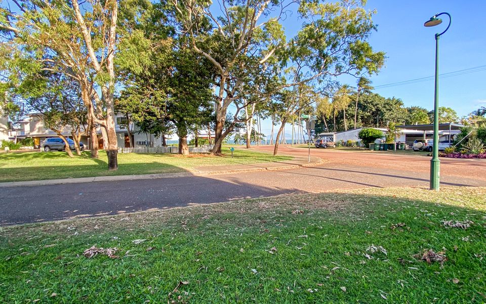 Paradise Apartments 2