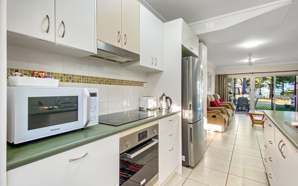 Paradise Apartments 2