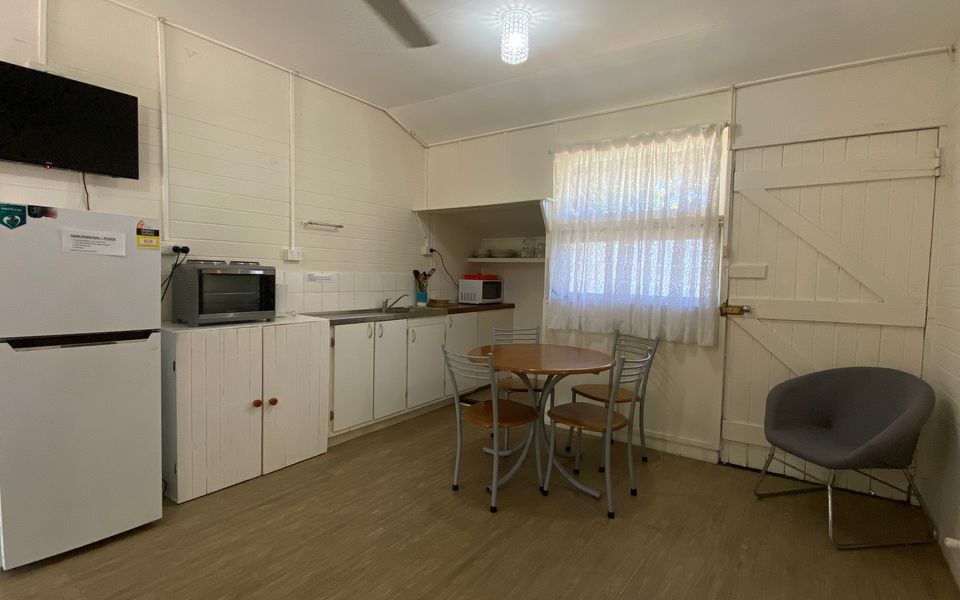 The Captain’s Manor On Cook 5