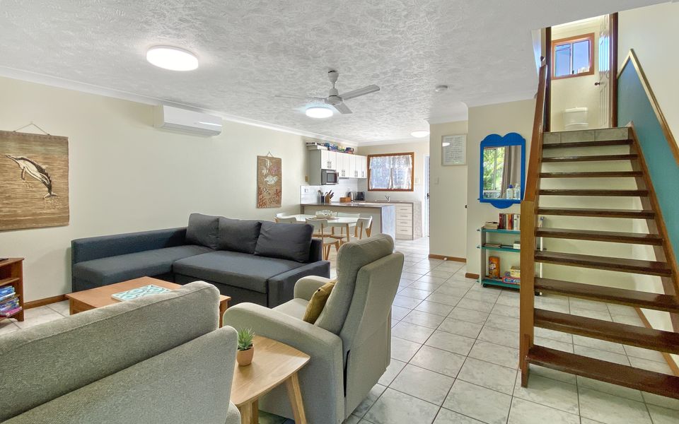 Lounge and internal stairs