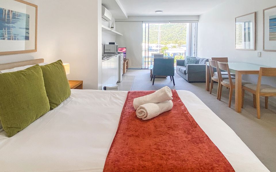 Blue on Blue Superior Studio Room 1351