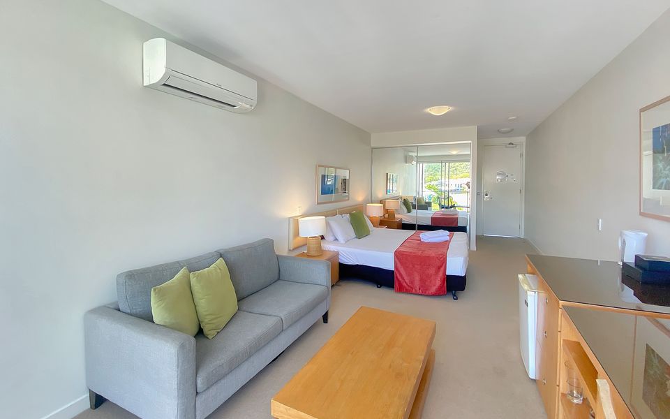 Blue on Blue Studio Room 1352