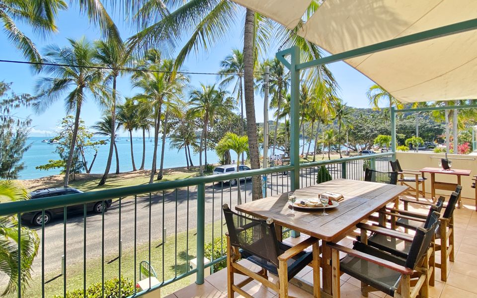 Sails on Horseshoe Apartment 4