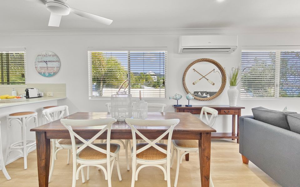 Sails on Horseshoe Apartment 4