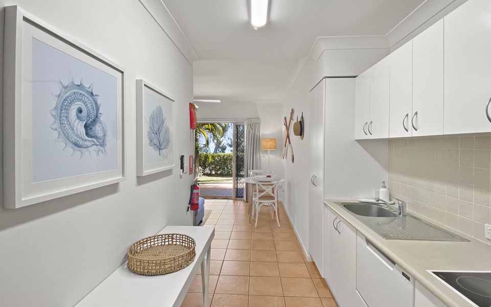 Sails on Horseshoe Apartment 5