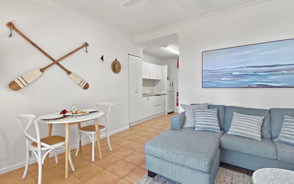 Sails on Horseshoe Apartment 6