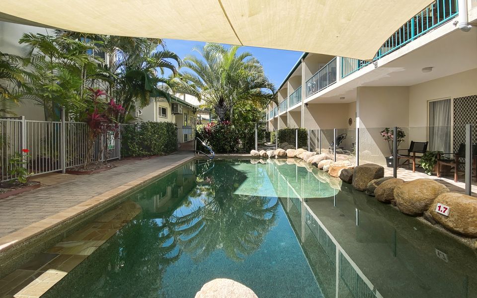 Sails on Horseshoe Apartment 6