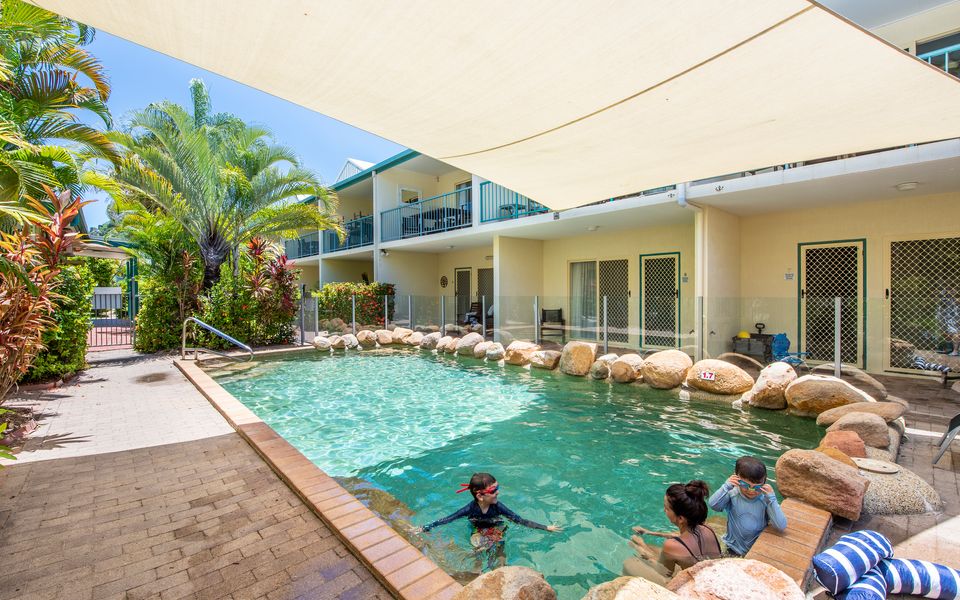 Sails on Horseshoe Apartment 6