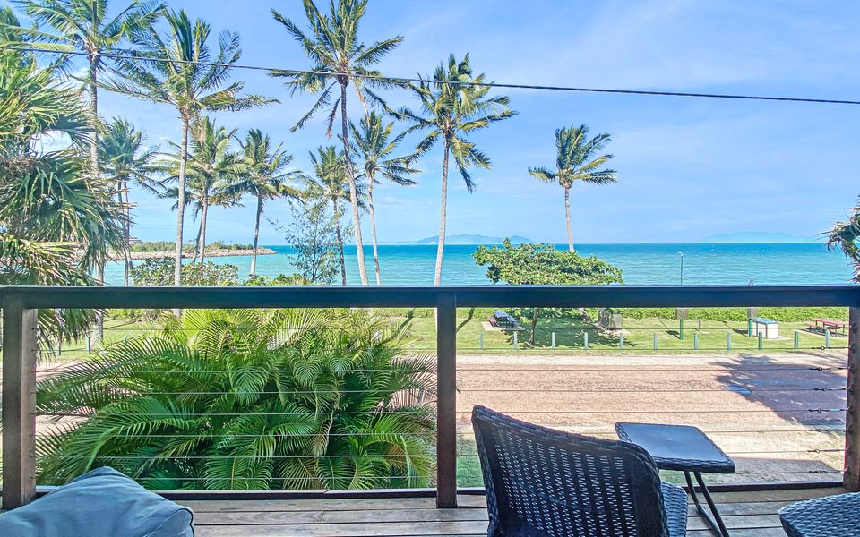 Beachside Palms Unit 1