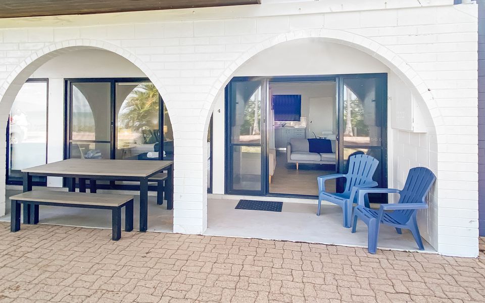 Beachside Palms Unit 4