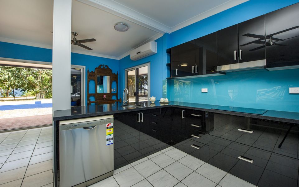 Azure on Geoffrey - Kitchen