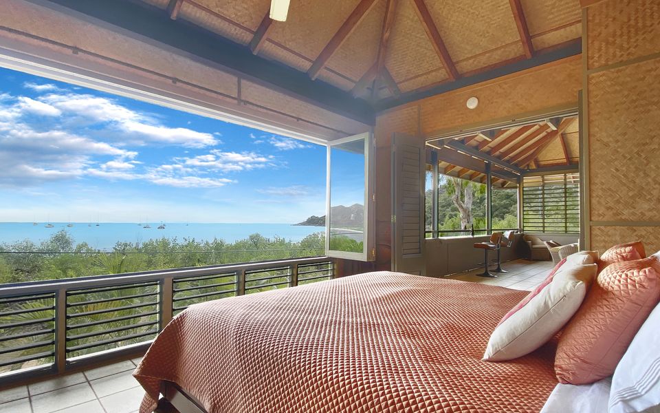 Absolute Beachfront Master