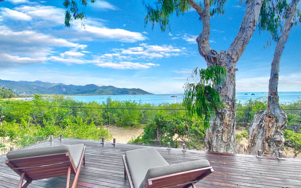 Absolute Beachfront Master