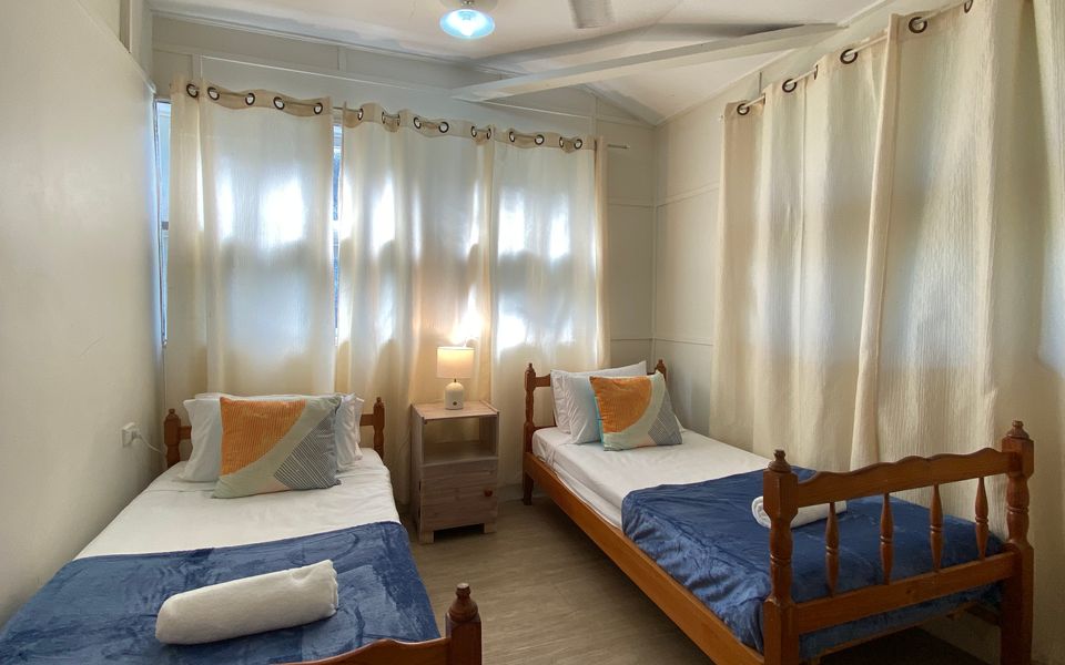 The Captain’s Manor on Cook 4