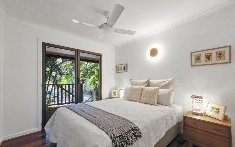 Kingfisher on Mandalay