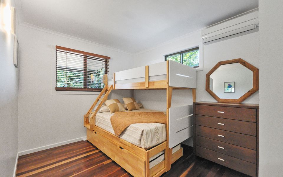 Kingfisher on Mandalay