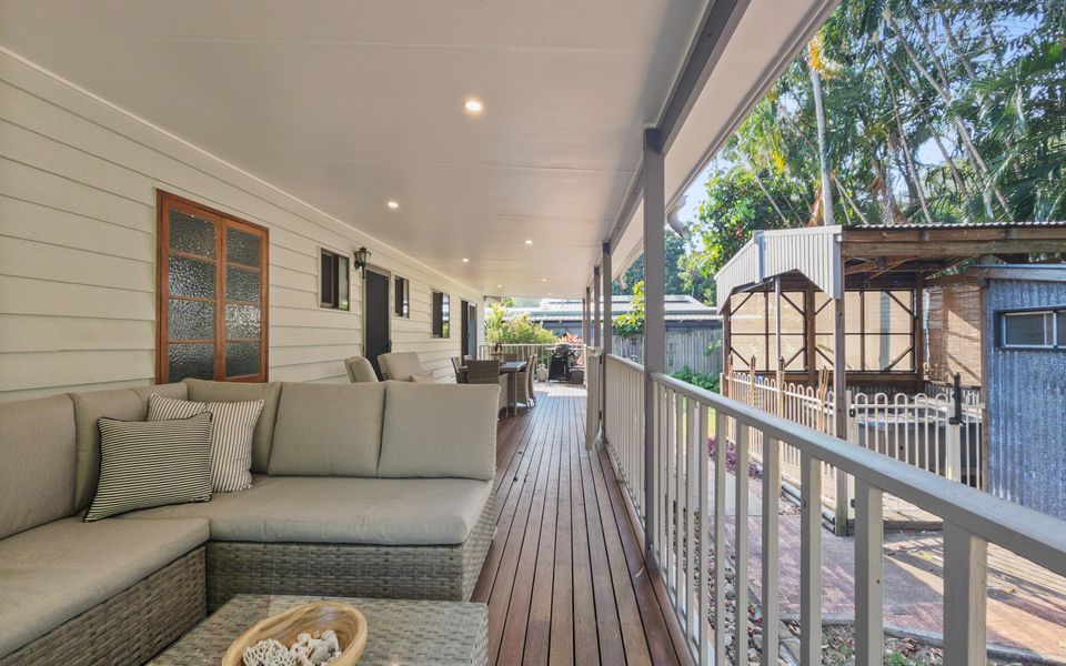 Kingfisher on Mandalay