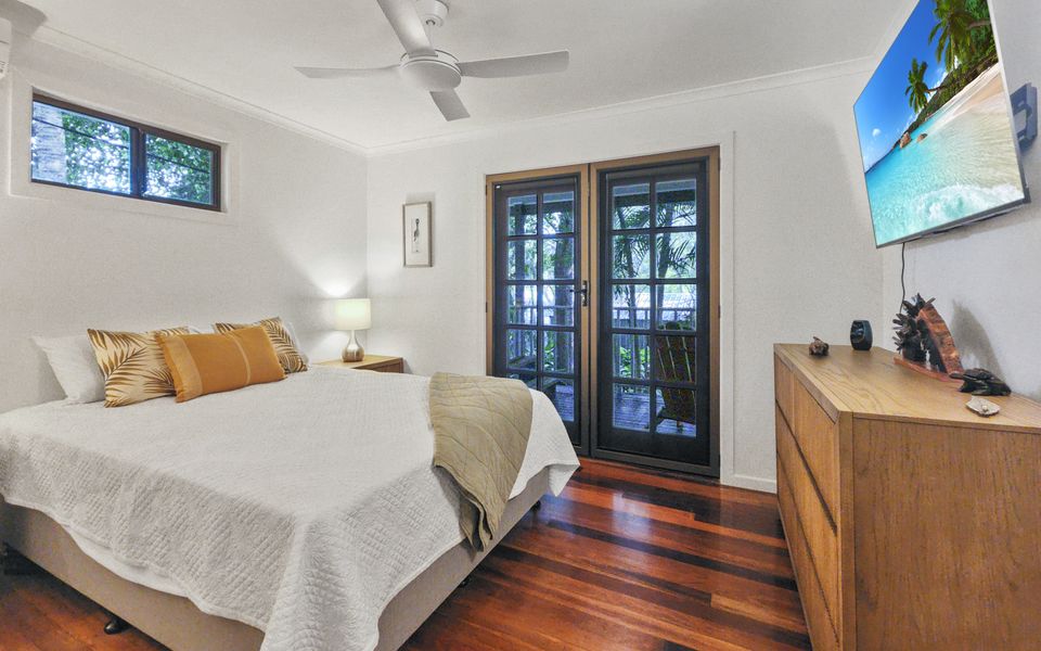 Kingfisher on Mandalay