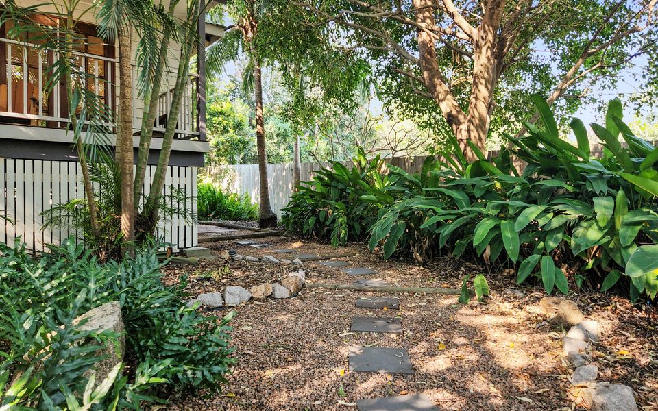 Kingfisher on Mandalay