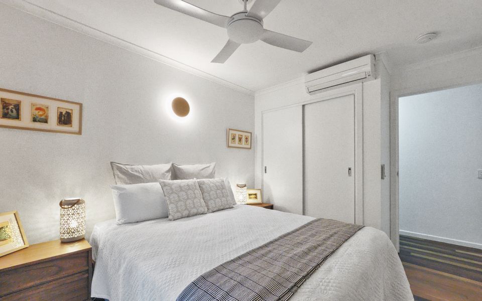 Kingfisher on Mandalay