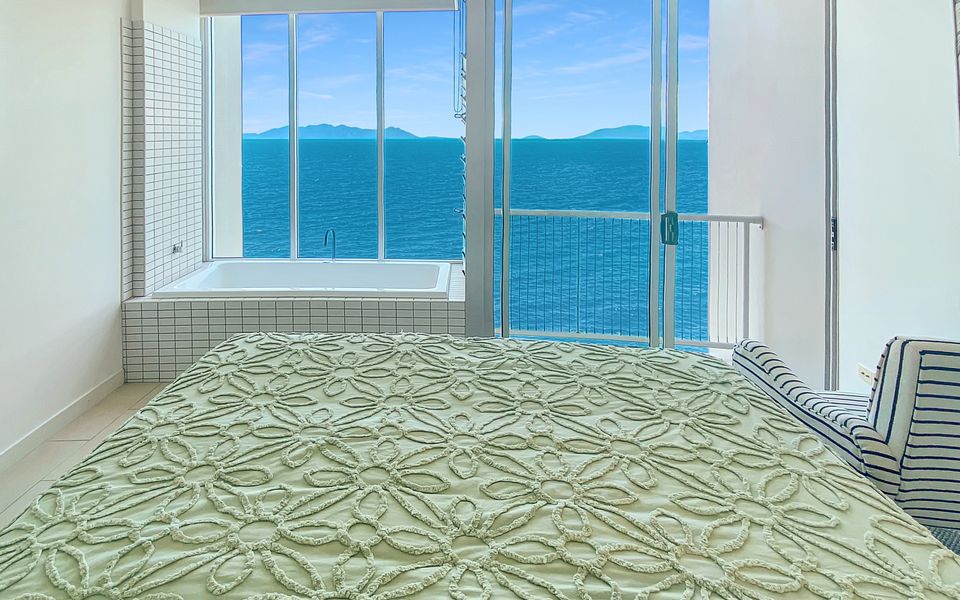 1 Bright Point Apartment 4305