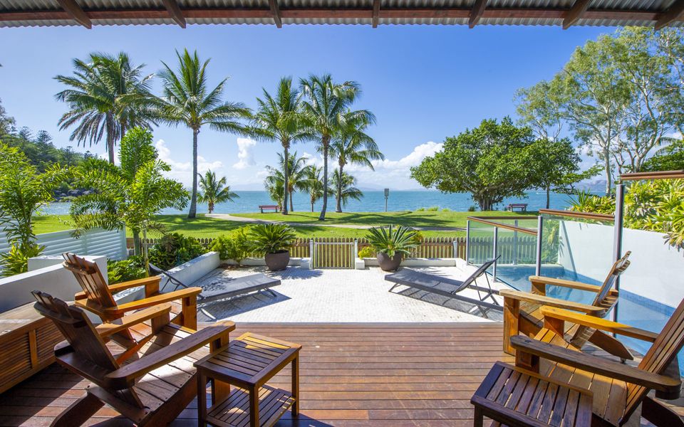 Beached on Magnetic - Beach Views