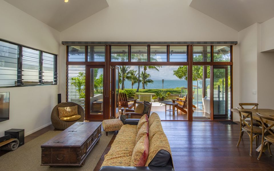 Beached on Magnetic - Living Area