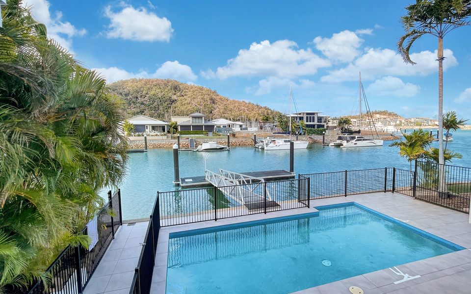 Solmar At The Waters Edge