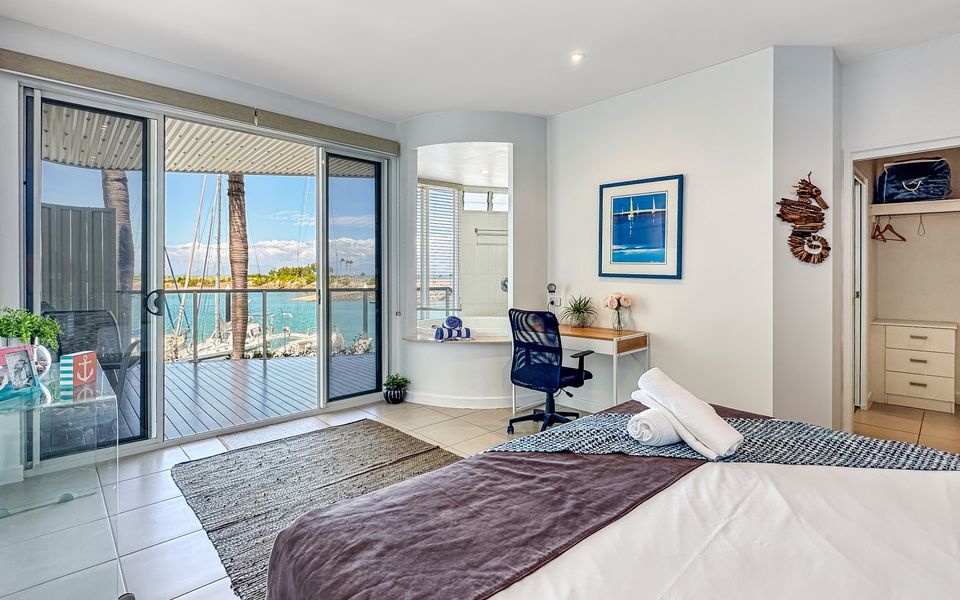 Solmar At The Waters Edge