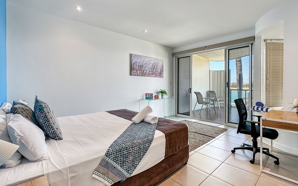 Solmar At The Waters Edge