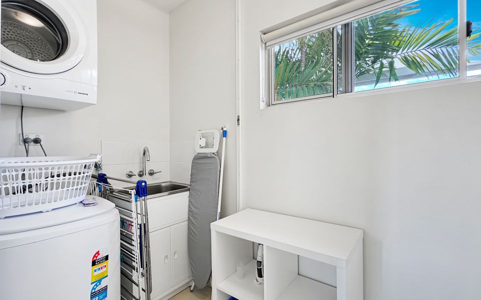 Beachside Apartment 14