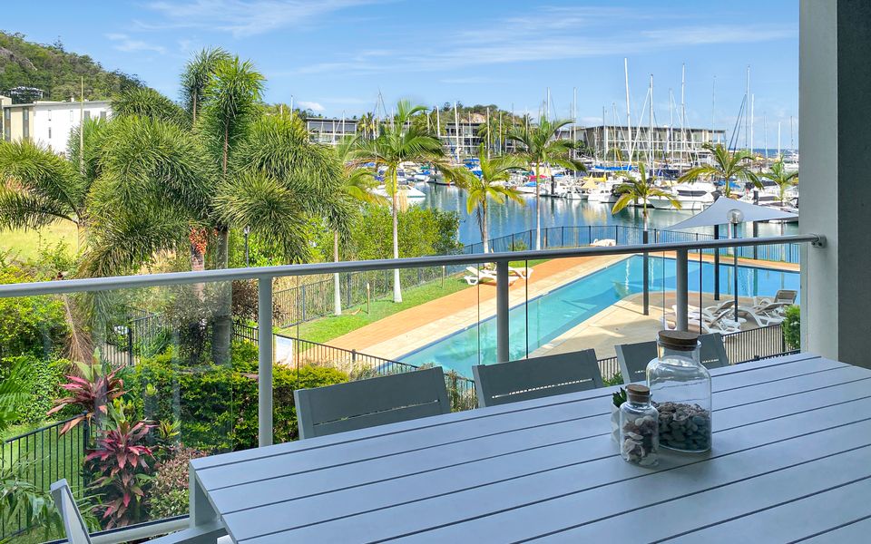 Beachside Apartment 14