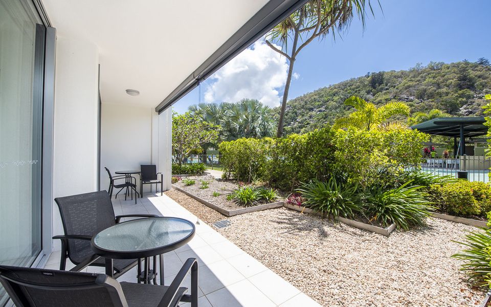 Blue on Blue Apartment 1015 - Verandah