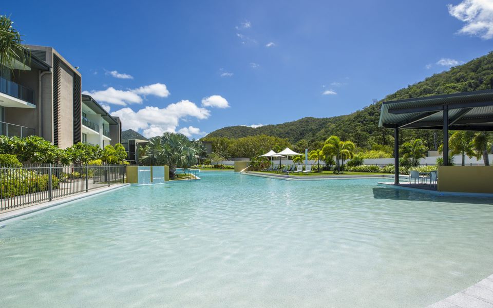 Blue on Blue Apartment 327 - Lagoon Pool