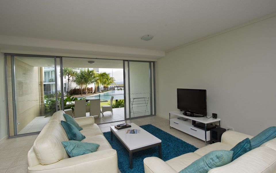 Blue on Blue Apartment 812 - Living Area