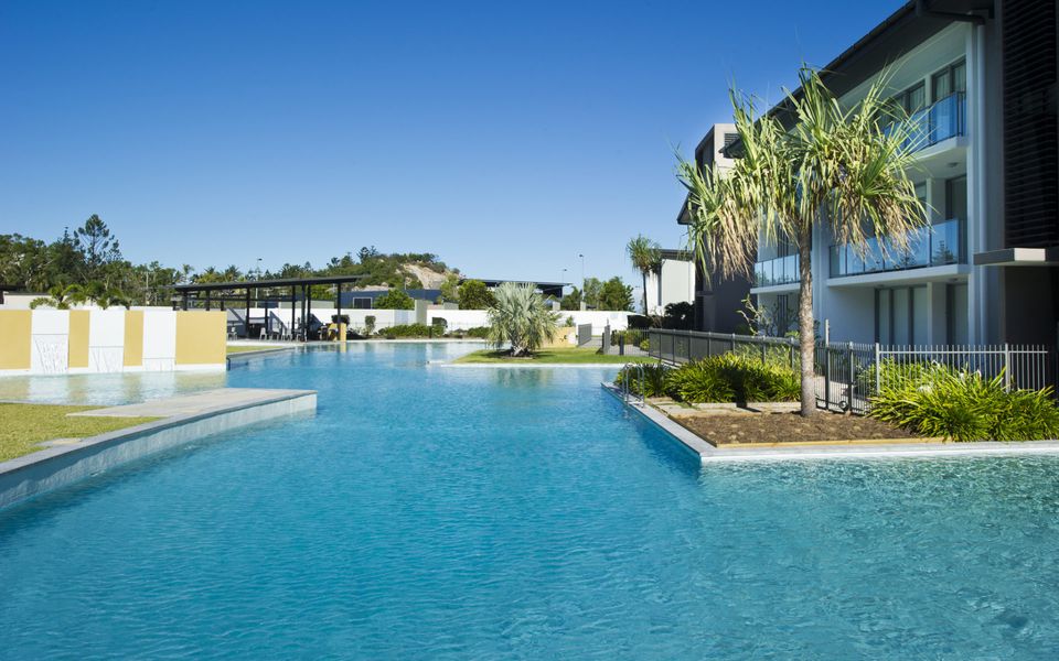 Blue on Blue Apartment 921 - Lagoon Pool