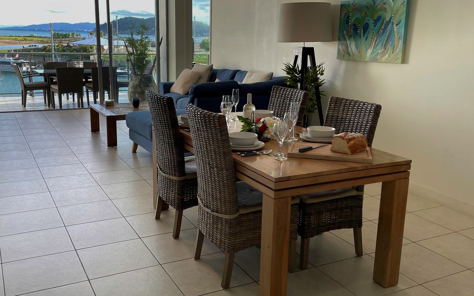 Blue on Blue Apartment 933