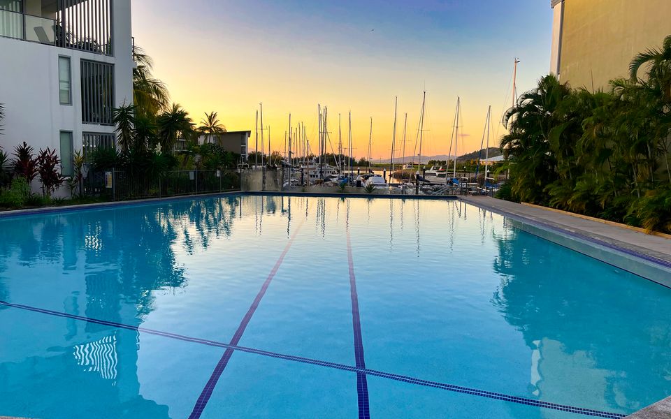 Blue on Blue Apartment 933