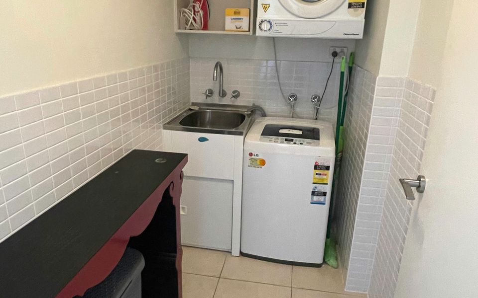 Blue on Blue Apartment 933