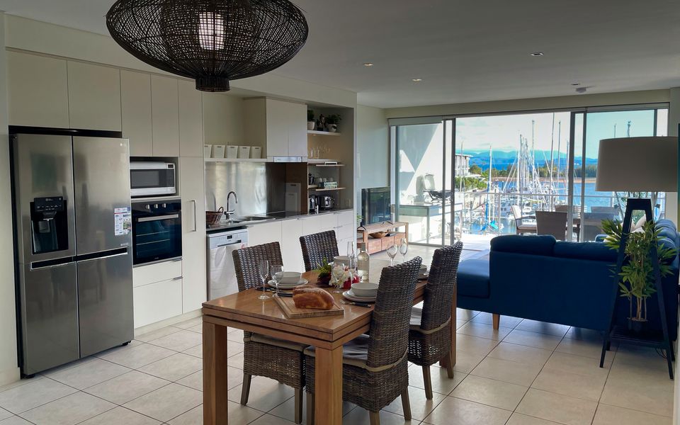 Blue on Blue Apartment 933