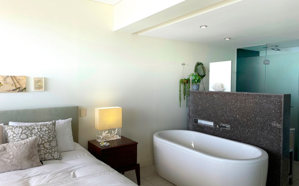 Blue on Blue Apartment 933