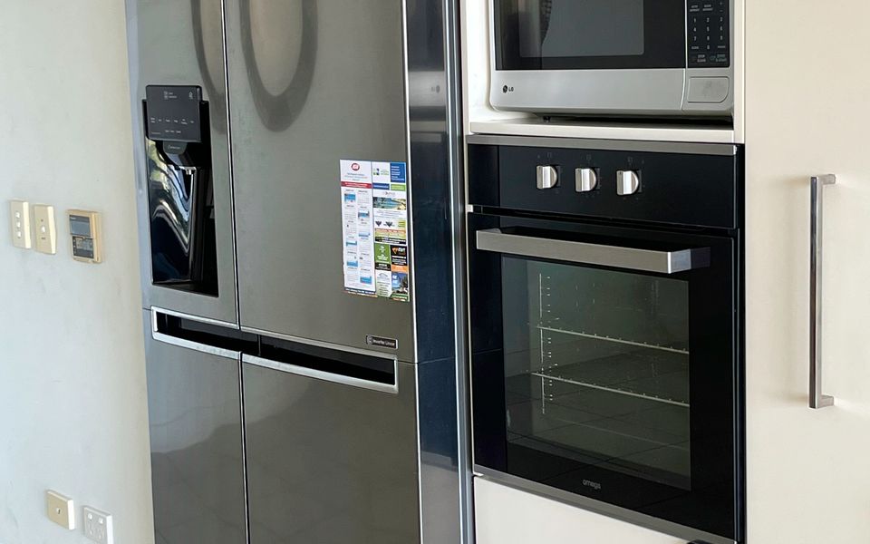 Blue on Blue Apartment 933