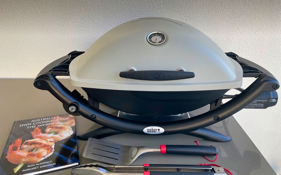 Blue on Blue Apartment 933