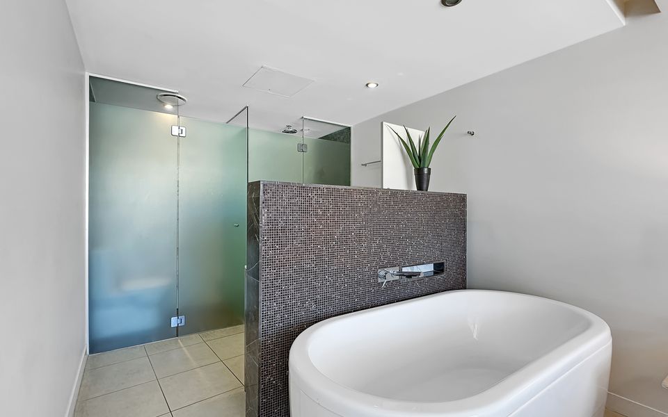 Blue on Blue Penthouse Apartment 335