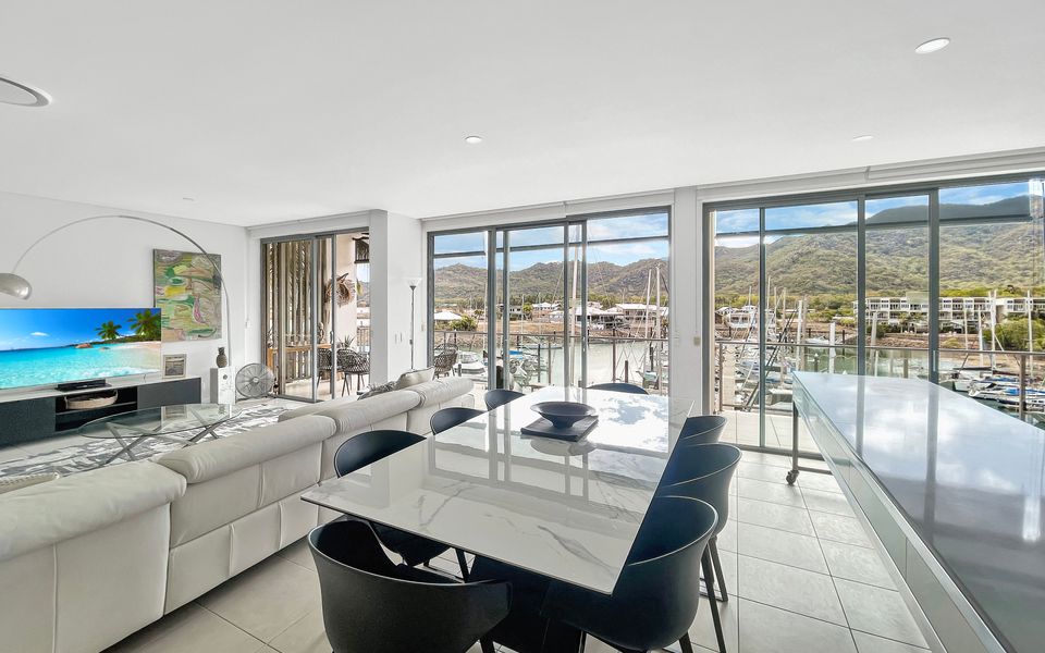 Blue on Blue Penthouse Apartment 335