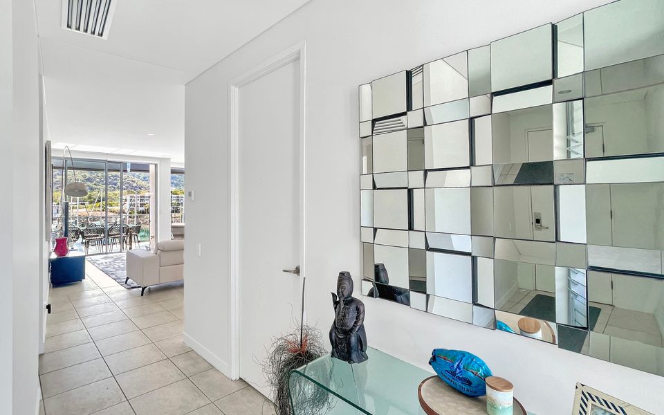 Blue on Blue Penthouse Apartment 335