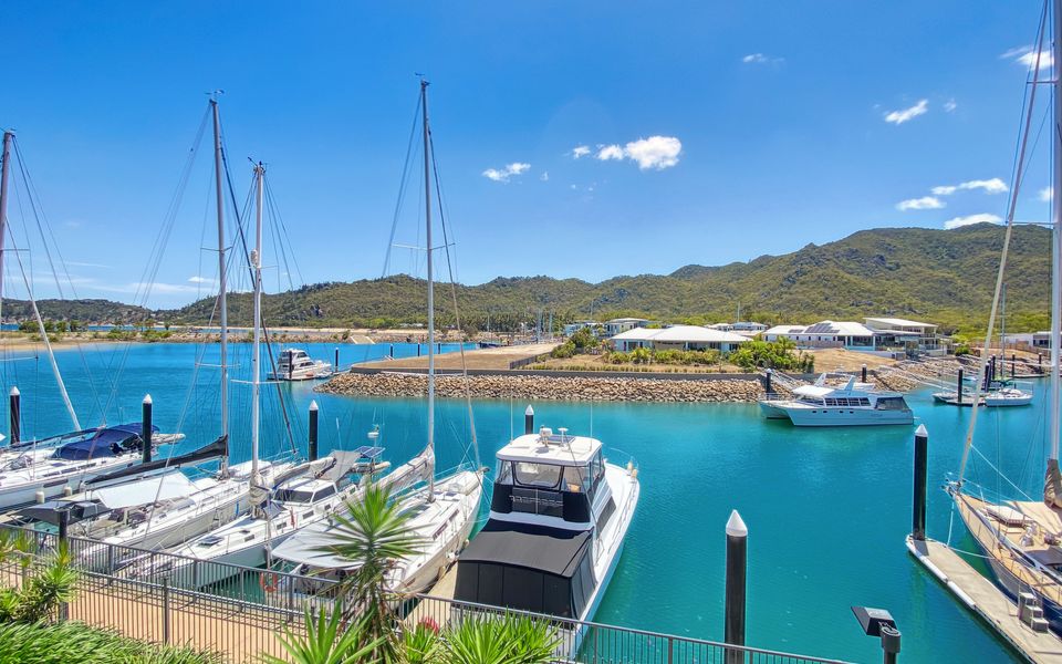 Blue on Blue Studio Room 1222