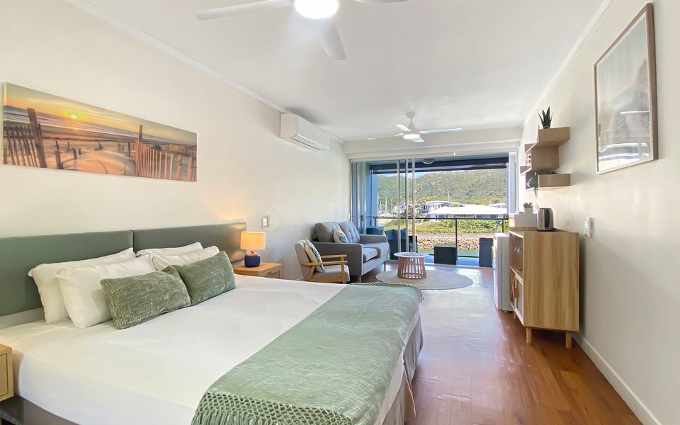 Blue on Blue Studio Room 1222