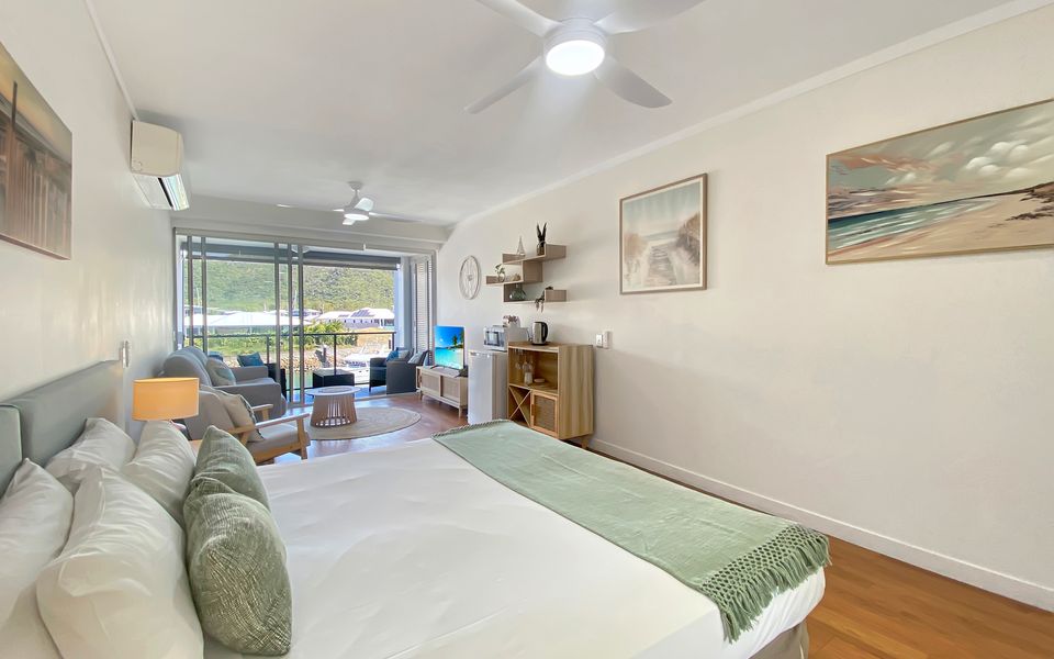 Blue on Blue Studio Room 1222