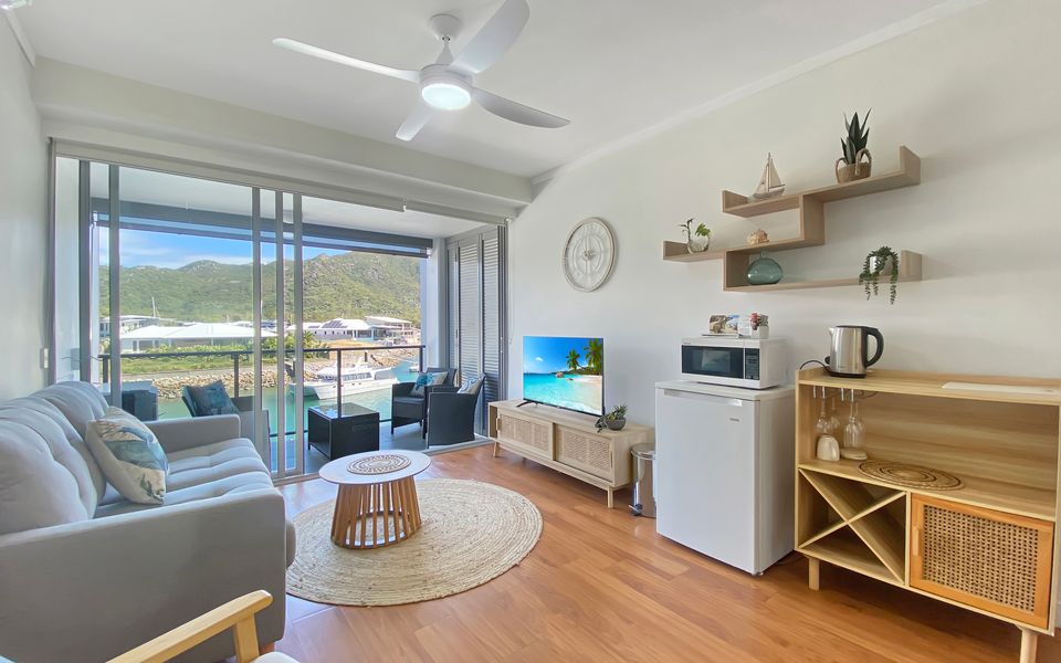 Blue on Blue Studio Room 1222